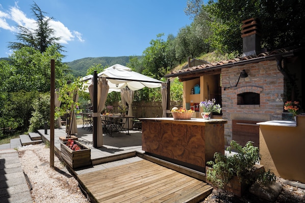 Área de parrillas y picnic