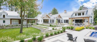 3 BR 2 BA Loft at Fr. Sorin's w/ Paddle Tennis