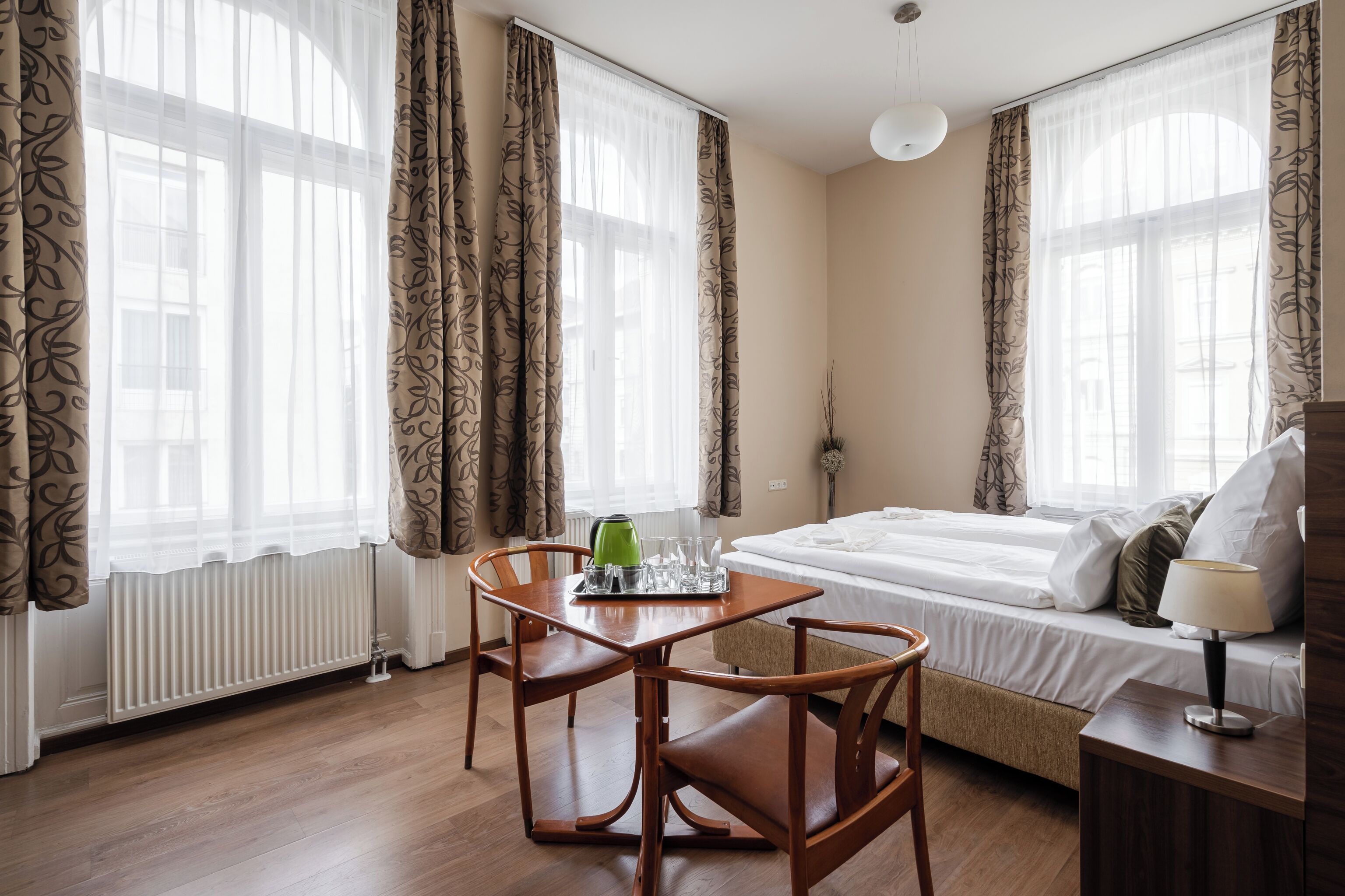 Family Room | 1 bedroom, desk, free WiFi, bed sheets