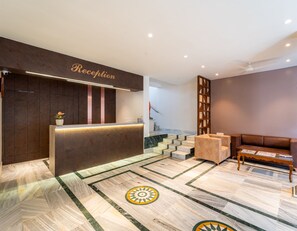 Reception - Treebo Kaveri (Nashik)