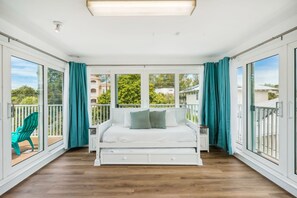 5 Schlafzimmer, Bügeleisen/Bügelbrett, kostenloses WLAN, Bettwäsche