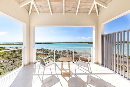Cooper Jack Escape: Pool, Views & Pure Relaxation