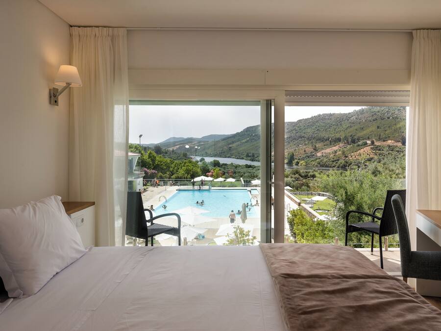 Superior Double Room, 1 Double Bed | Minibar, soundproofing, free WiFi, bed sheets