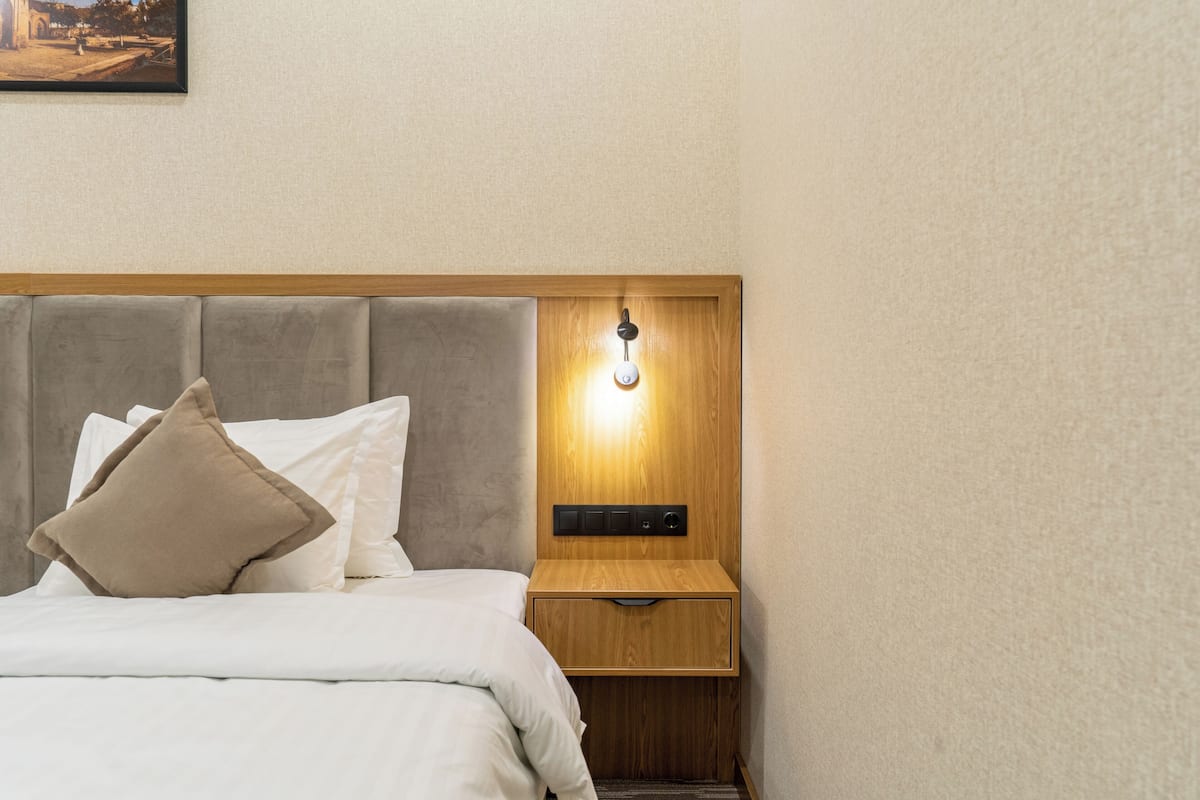 1 slaapkamer, luxe beddengoed, een minibar, een kluis op de kamer