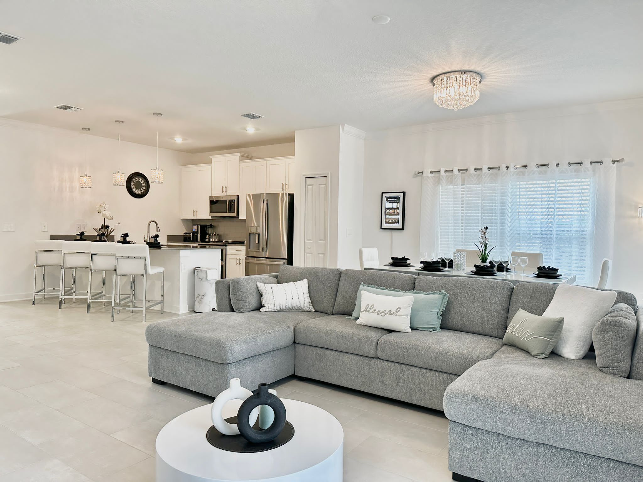 Luxury 5 bedroom 4 Bath Townhome 329