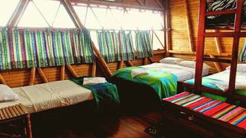 3 bedrooms, iron/ironing board, travel crib, free WiFi