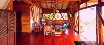 Shakai Casa Bambu Un Hospedaje Amigable con el Medio Ambiente, Cerca Atracciones