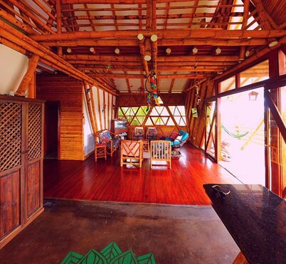 Shakai Casa Bambu Un Hospedaje Amigable con el Medio Ambiente, Cerca Atracciones