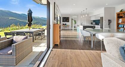 Lakehouse Retreat - Whakamaru Holiday Home