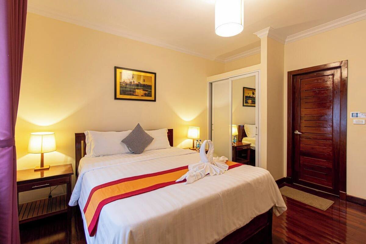 Quarto casal luxo, 2 quartos, vista para o jardim | Roupas de cama de algodão egípcio, roupas de cama premium, frigobar
