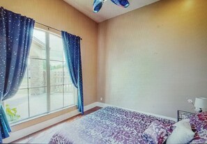 4 Schlafzimmer, Bügeleisen/Bügelbrett, WLAN, Bettwäsche