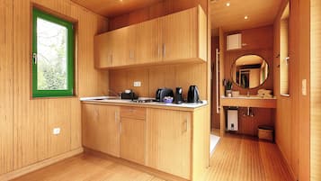 Condo clásico | Cocina privada | Frigobar, parrilla de estufa, tetera eléctrica y tostadora