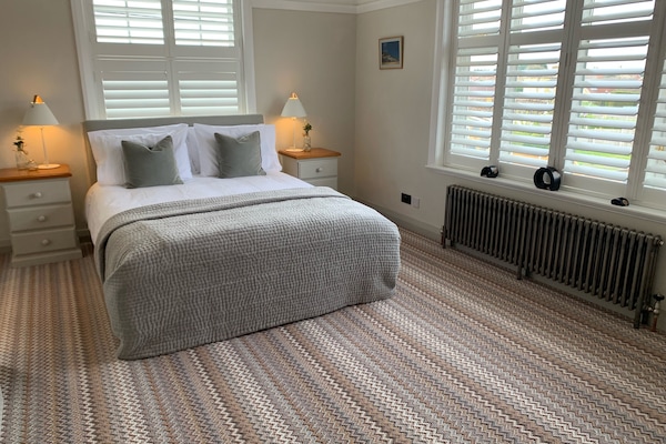 Deluxe Double Room, 1 King Bed | Egyptian cotton sheets, premium bedding, memory foam beds, minibar