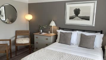 Habitación doble Deluxe, 1 cama matrimonial | 1 habitación, sábanas de algodón egipcio y ropa de cama de alta calidad