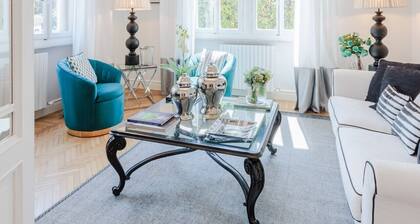 Villa Buonamici, a Luxury Villa with Pool in a walking distance from Lucca