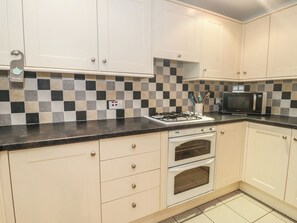 Cottage | Interior - Ty Potiwr (Conwy)