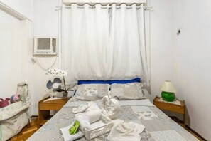 1 quarto, ferros/tábuas de passar roupa, Wi-Fi, roupa de cama