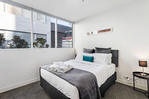 1 غرفة نوم ومكتب ومكواة/لوح كي وواي فاي مجانًا