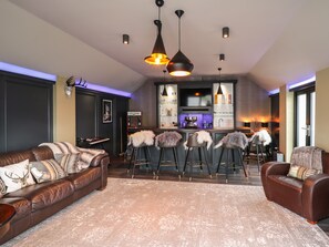 Cottage | Interior