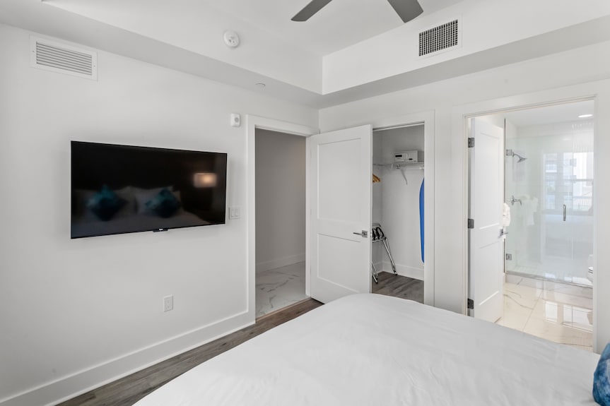 Luxury Condo Resort On The Beach - Treasure Island, FL