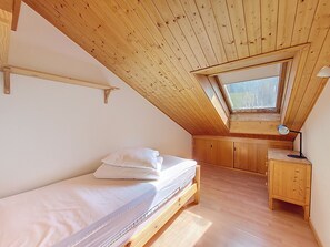 3 camere
