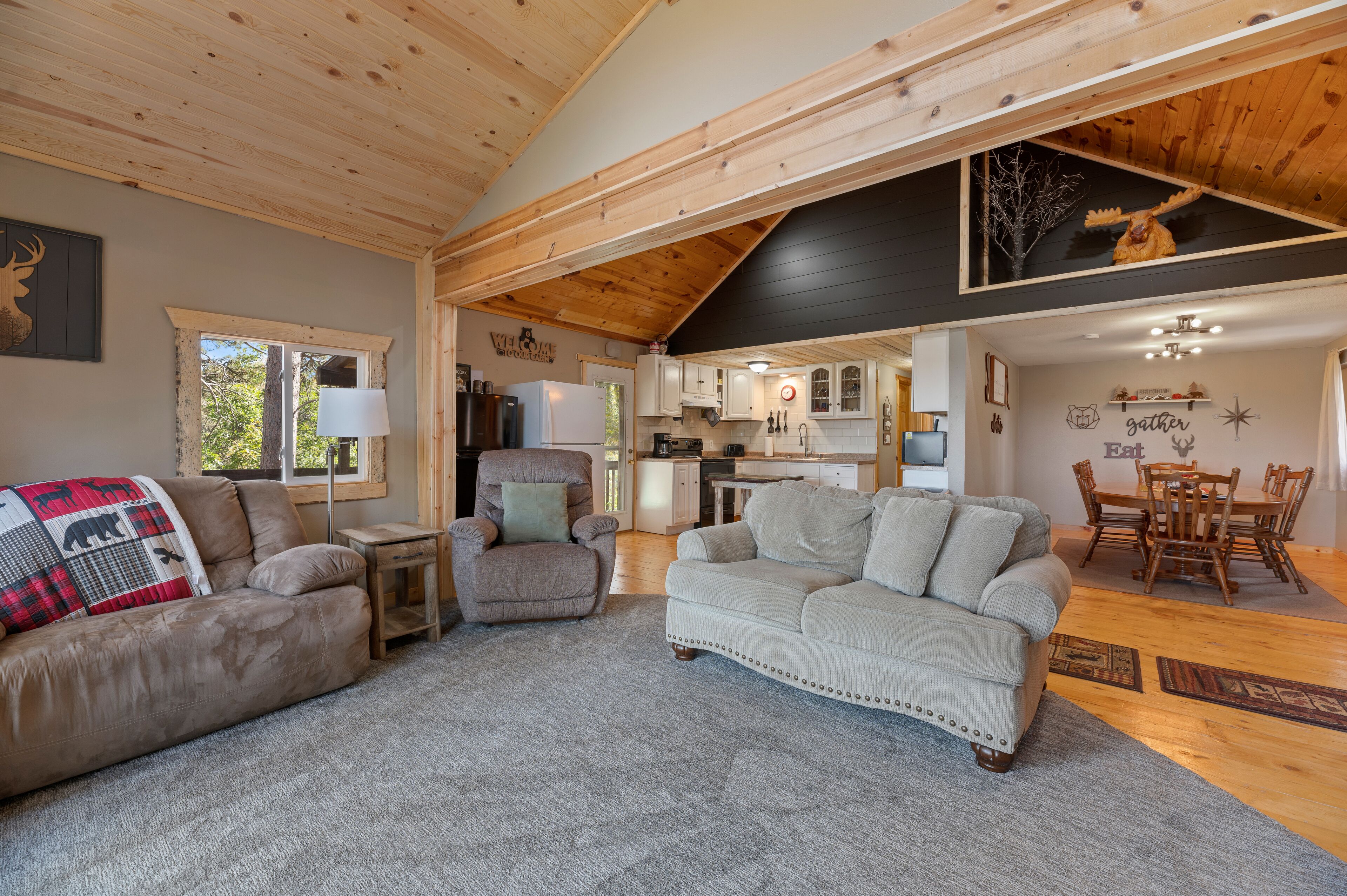 智能电视、壁炉