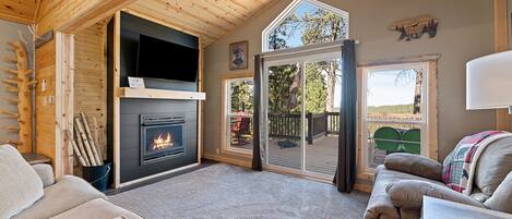 TV connectée, cheminée