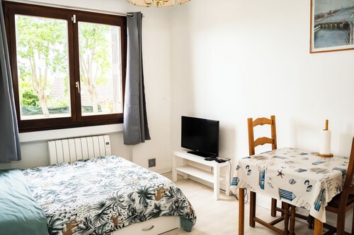 Qhome 1 - Studio entre Paris et Disney*Parking privé