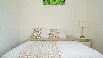 1 chambre, fer et planche Ă repasser, accĂšs Internet, draps fournis