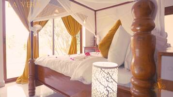 Habitación superior, 2 habitaciones, vistas al jardín | Servicio de la habitación