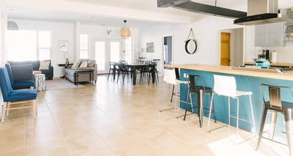 Clarke Road Retreat