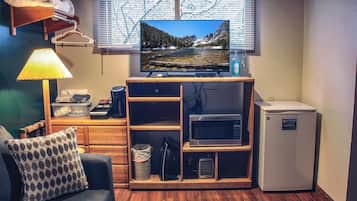 Studio | Living area