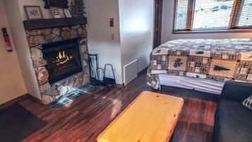 Studio | Interior