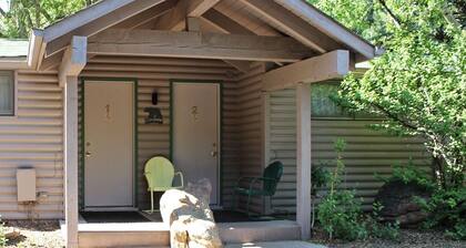 Sunnyside Knoll: 2 Cottage