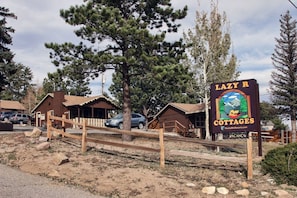 Cabin, 2 Bedrooms | Exterior