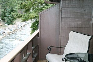 Condo, 1 Bedroom | Property grounds