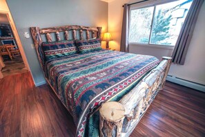 1 bedroom, free WiFi - Fawn Valley Inn: 267 1 Bedroom Condo (Estes Park)