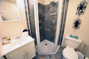 Studio | Bathroom | Towels