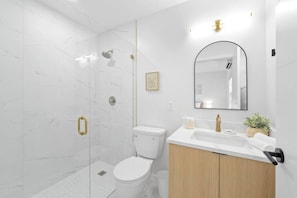 Hair dryer, towels - 1BR Villa near beach- King Bed TV in room - Villa 2 (Lake Worth)