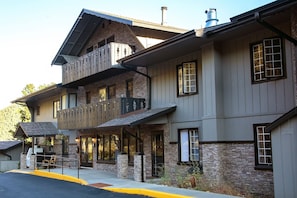 Condo, 2 Bedrooms | Exterior