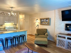 Condo, 1 habitación | Interior