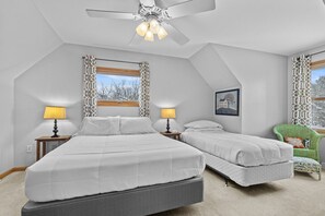 5 bedrooms, desk, iron/ironing board, travel cot