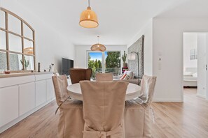 Apartment | In-room dining