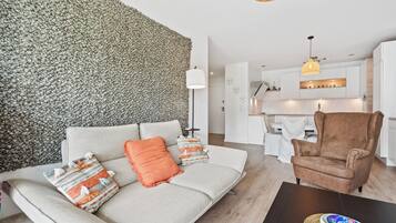 Apartment | Living area | Smart TV