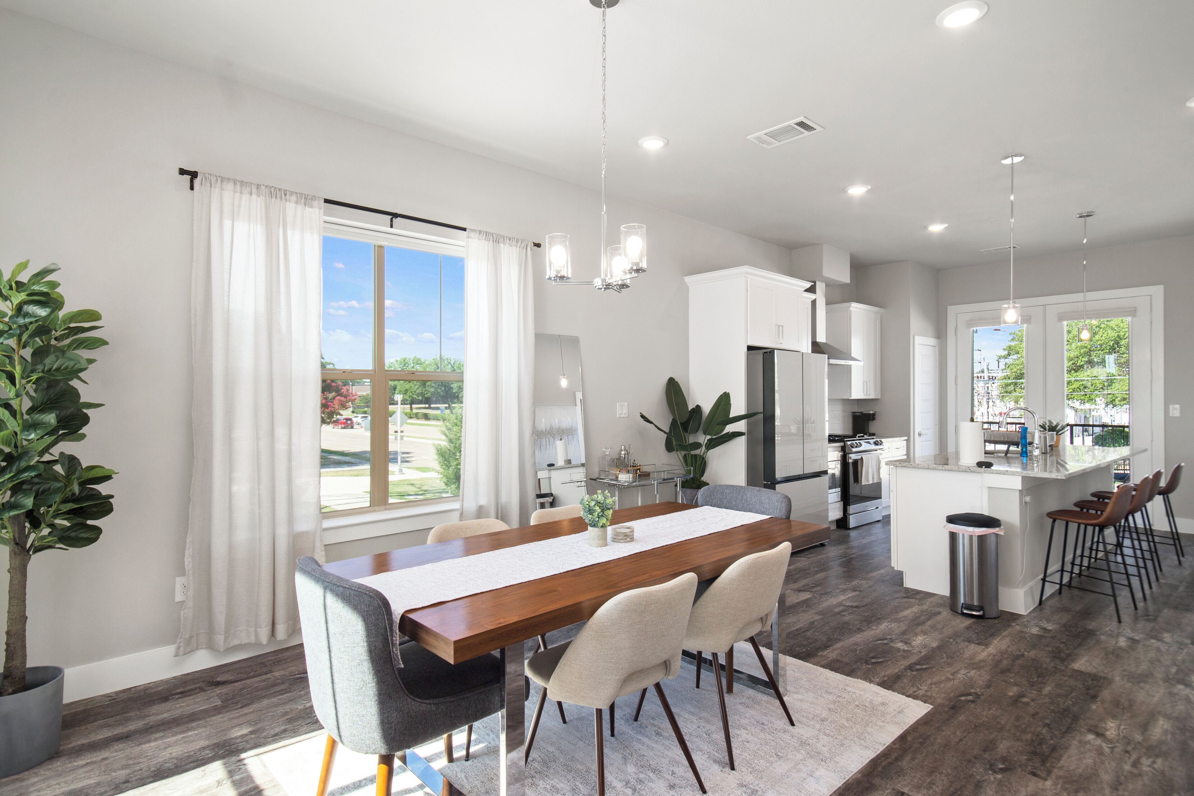 Modern Luxury Richardson 3 Story Townhome!