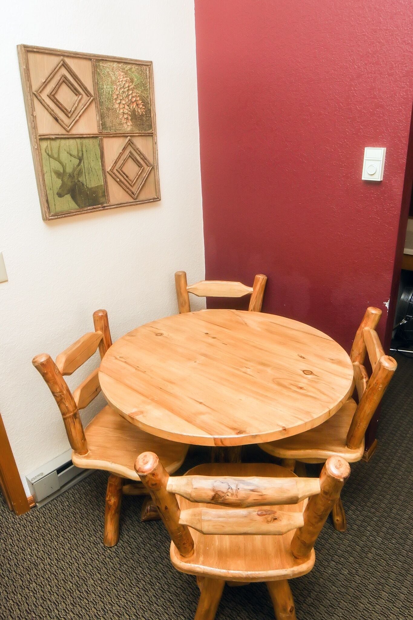 Chalet, 1 Bedroom | Dining