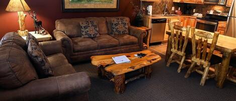 Condo, 2 Bedrooms | Living area