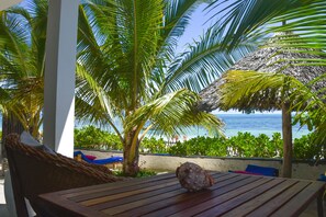 Een minibar, een kluis op de kamer, individueel gedecoreerd