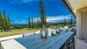 Condo, 2 Bedrooms | Property grounds