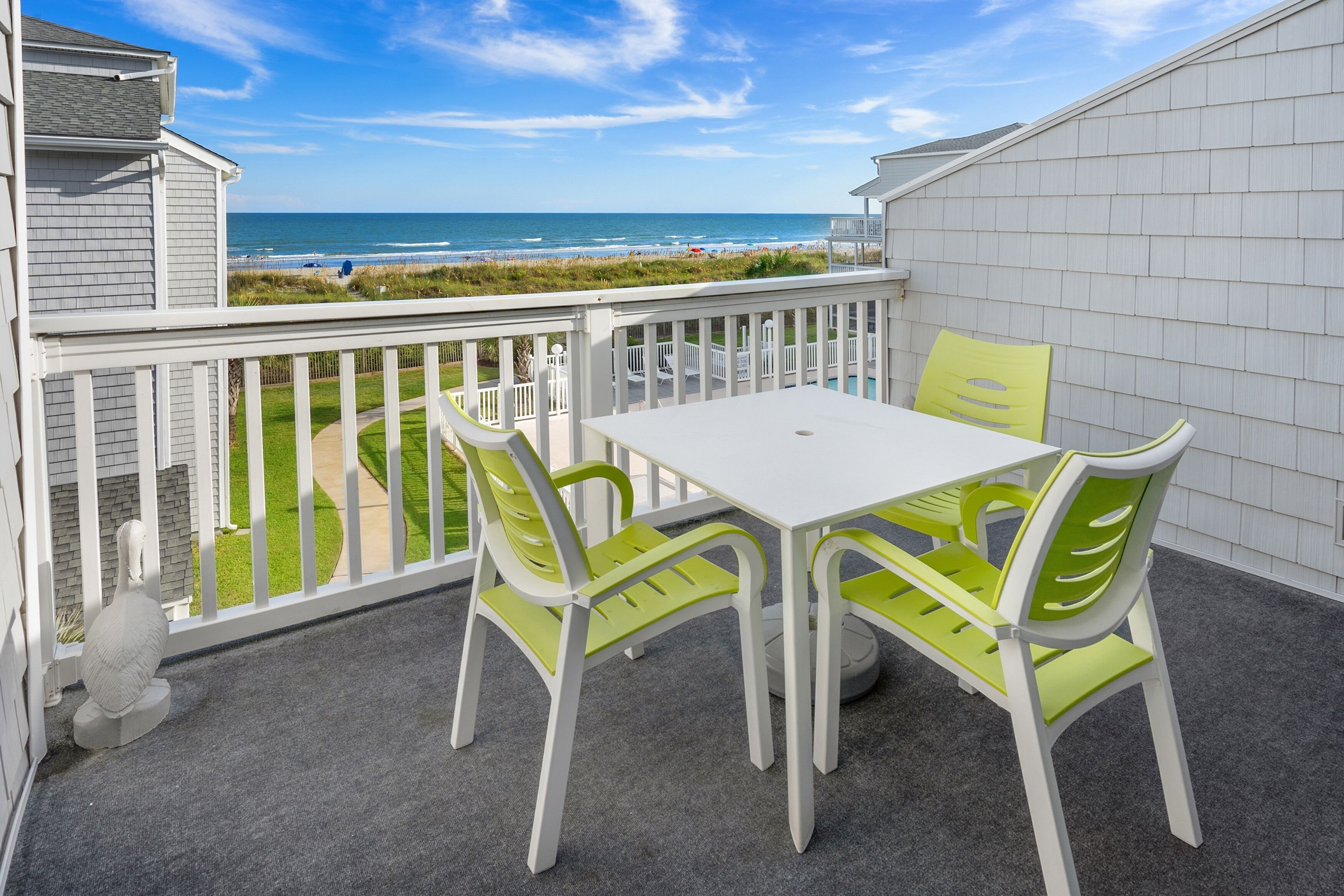 Condo, 3 Bedrooms | Property grounds